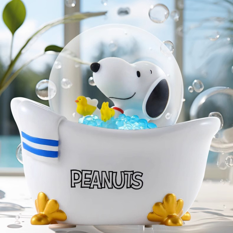 Snoopy's Fun Bath Snow Globe
